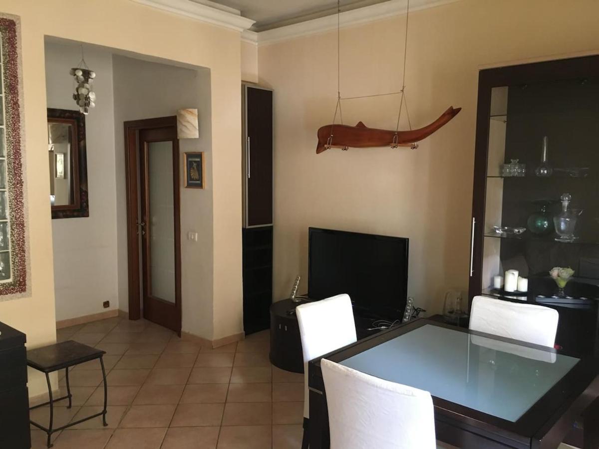 Casa Delfino - Appartamento Centro Storico A Due Passi Dalla Spiaggia & Mare, Porto & Ferrovia 치비타베키아 외부 사진